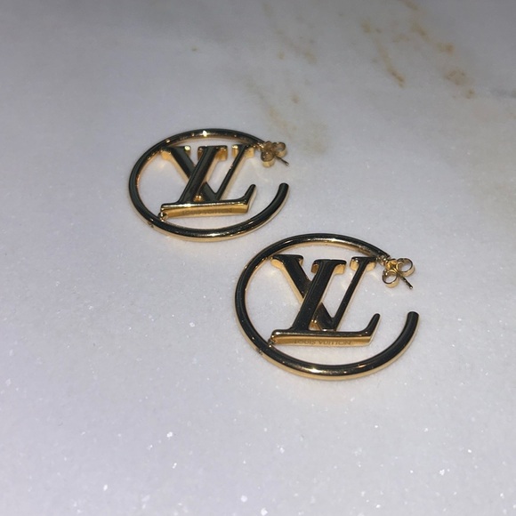 LOUIS VUITTON LOUIS LOGO HOOP EARRINGS - Picture 5 of 5